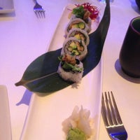 4/13/2013에 ᴡ Z.님이 Amura Sushi and Steak에서 찍은 사진