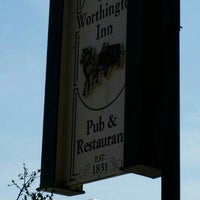 Foto tirada no(a) The Worthington Inn por Johnny M. em 3/27/2016