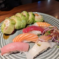 รูปภาพถ่ายที่ Fusion Sushi โดย Mark O. เมื่อ 12/5/2022