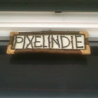 Foto tirada no(a) Pixelindie Print Shop por Octafiyenie M. em 10/25/2012
