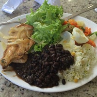 Photo taken at Restaurante Cogumelos (Buffet a peso) by Marcos P. on 6/17/2014