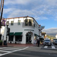 Photo taken at Starbucks by Joe L. on 1/10/2019