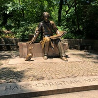 Photo taken at Hans Christian Andersen Statue by Benjamin M. on 6/29/2019