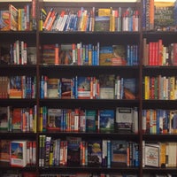 Barnes Noble Lloyd District Portland Or