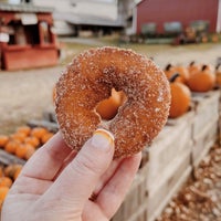 Photo taken at Soons Orchards by Heather M. on 10/24/2021