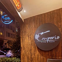 Foto scattata a Emporio Pizza &amp;amp; Pasta da Şükrü P. il 2/19/2022
