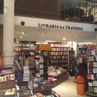 Photo taken at Livraria da Travessa by Gil F. on 4/4/2016
