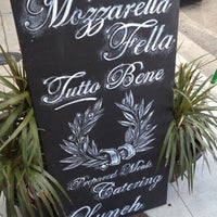 รูปภาพถ่ายที่ Mozzarella Fella โดย Conor M. เมื่อ 12/5/2012