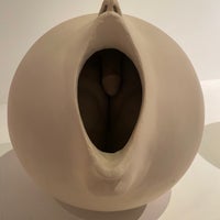 Foto tomada en World Erotic Art Museum  por Sarah B. el 2/24/2021