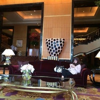 3/3/2014 tarihinde Ati S.ziyaretçi tarafından Executive Lounge - Hotel Mulia Senayan, Jakarta'de çekilen fotoğraf