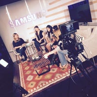 3/15/2015にKate G.がSamsung Blogger Lounge with Grindで撮った写真
