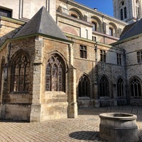 รูปภาพถ่ายที่ Sint-Pietersabdij / St. Peter&#39;s Abbey โดย Jiří Č. เมื่อ 9/20/2019