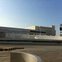 Photo taken at Toyota Plaza Service Station by أحمد محمد 🇧🇭 on 11/28/2012