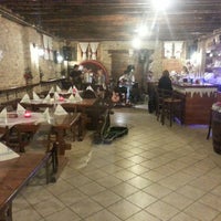 รูปภาพถ่ายที่ Taverna del Vecchio Mulino di Faè โดย Alis เมื่อ 12/21/2013