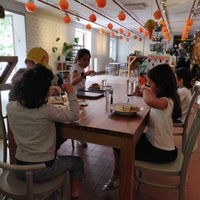 7/21/2020 tarihinde Lara B.ziyaretçi tarafından Café Blom'de çekilen fotoğraf
