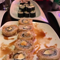 Foto tirada no(a) Nikko Seafood and Sushi por Karin em 1/28/2017
