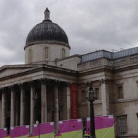 Photo taken at Trafalgar Square by Mehrnoosh on 5/10/2013