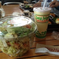 Photo taken at Day Light Salads by Mauro Enrique P. on 10/19/2012