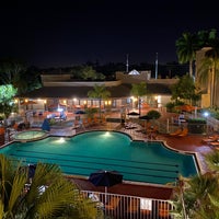 Foto diambil di La Quinta Inn &amp;amp; Suites Ft. Myers - Sanibel Gateway oleh Ciri D. pada 1/6/2020