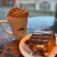 Photo taken at Caffè Nero by Cemre Nur G. on 11/11/2023