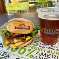 Photo taken at BurgerFi by Cesar L. on 3/26/2022