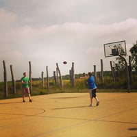 Photo taken at Basketballcourt in der Barnimer Feldmark by Christian B. on 8/2/2014