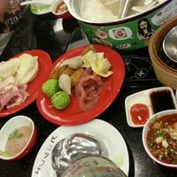 Photo taken at Hot Pot Inter Buffet by VI S. on 5/8/2013