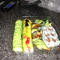 รูปภาพถ่ายที่ Sushi King โดย Bridget R. เมื่อ 1/12/2013