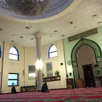 Photo taken at Hounslow Jamia Mosque by Muhammad Huzaimi H. on 2/22/2015