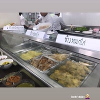 Photo taken at Kaew Kaset Cafeteria by Am p. on 9/19/2019