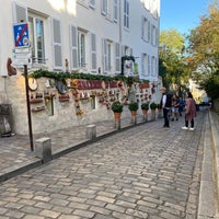 Photo taken at Galerie Butte Montmartre by Bieb on 10/22/2022