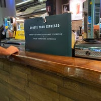 Photo taken at Starbucks by Bieb on 9/21/2022