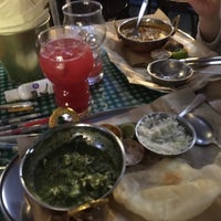 รูปภาพถ่ายที่ Bombay Cafe โดย Nastya M. เมื่อ 12/29/2018