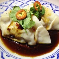 Photo taken at Thai Thani Restaurant by Sakhon K. on 11/9/2012