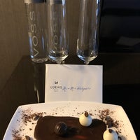 Das Foto wurde bei Loews Boston Hotel von Beshayer am 7/17/2017 aufgenommen