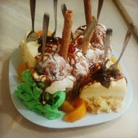 รูปภาพถ่ายที่ Soroko โดย Fernando M. เมื่อ 10/30/2012