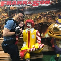 Photo taken at Frank &amp;amp; Son Collectible Show by Sandy P. on 5/26/2018