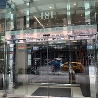 Foto diambil di Courtyard by Marriott New York Manhattan/SoHo oleh Takashi pada 7/2/2022