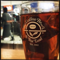 Снимок сделан в The Coffee Bean &amp;amp; Tea Leaf пользователем Arriman 12/20/2014
