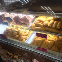 Review Little Guyana Bake Shop