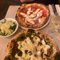 Photo taken at L&amp;#39;Antica Pizzeria by irem a. on 9/11/2021
