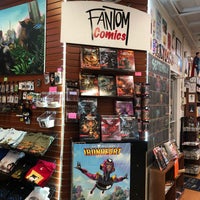 Foto diambil di Fantom Comics oleh ina pada 9/20/2019