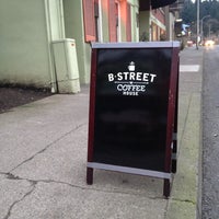 Foto tirada no(a) B Street Coffee House por Caitlin M. em 3/27/2014