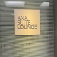 Photo taken at ANA SUITE LOUNGE by 873 t. on 9/4/2023