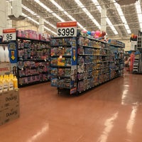 Photo taken at Walmart by José Rodrigo I. on 2/28/2020