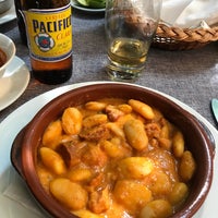 Das Foto wurde bei El Caserío Restaurante Bar von José Rodrigo I. am 9/18/2018 aufgenommen