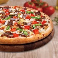 Photo taken at Domino&#39;s Pizza by AliEmrah  K. on 4/2/2016