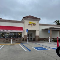 Photo taken at In-N-Out Burger by maxmoriss on 6/10/2023