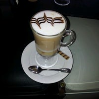 Das Foto wurde bei Barista Coffee Espresso Bar von Romina B. am 9/17/2012 aufgenommen