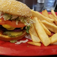 Photo taken at Red Robin Gourmet Burgers and Brews by Lilybeth L. on 10/26/2017